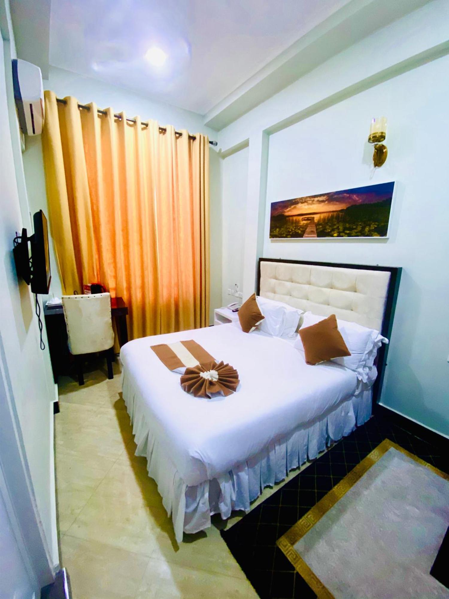 Diary Hotel Dar es Salaam Exterior foto