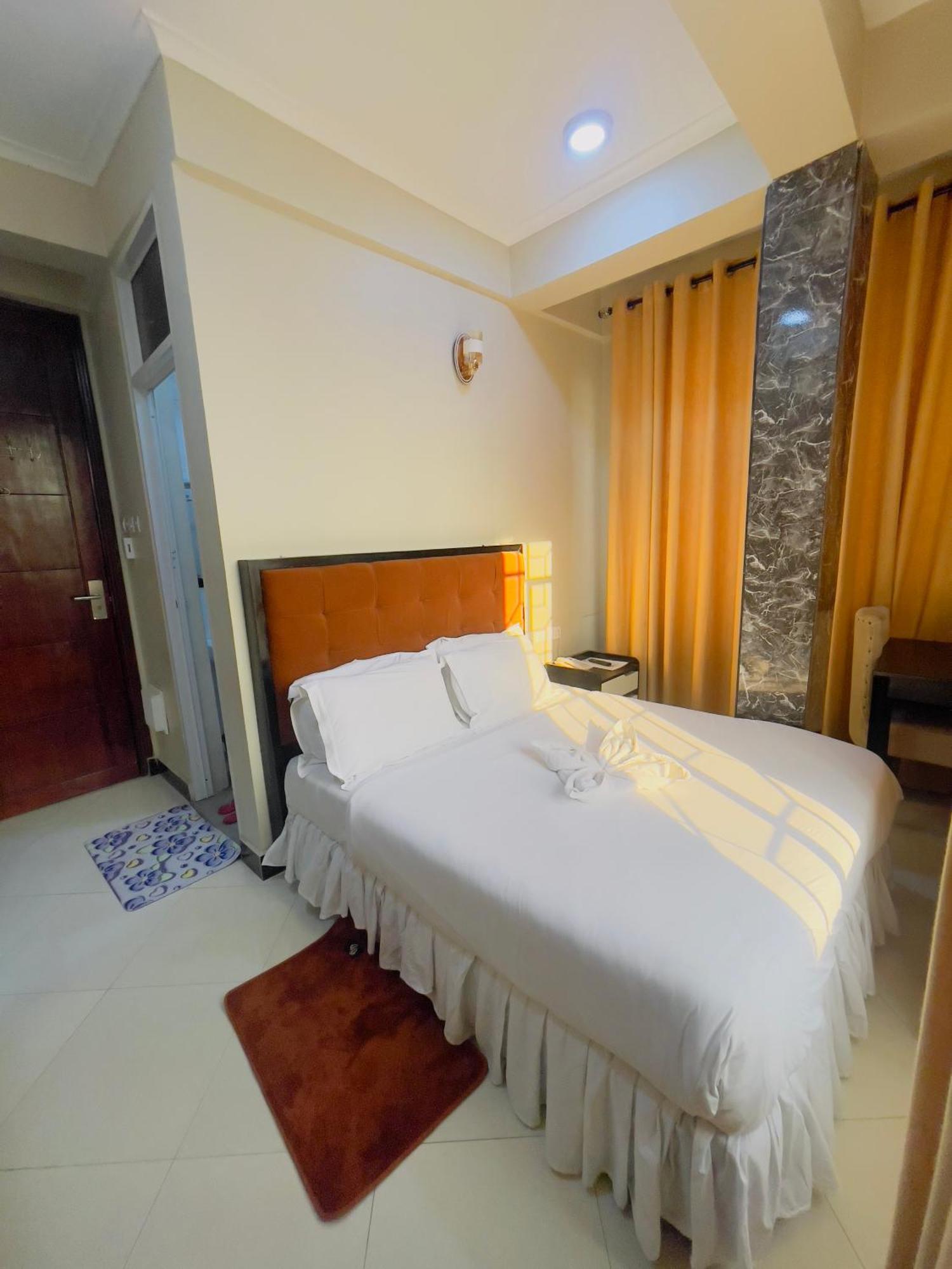 Diary Hotel Dar es Salaam Exterior foto